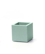 Carica immagine nel visualizzatore Galleria, KUBE - VASO DOPPIA PARETE IN RESINA
